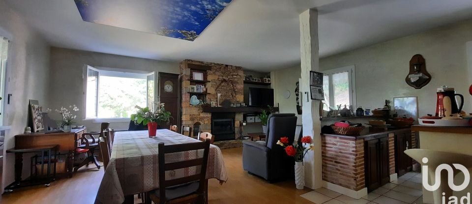 House 7 rooms of 160 m² in Ambérieu-en-Bugey (01500)