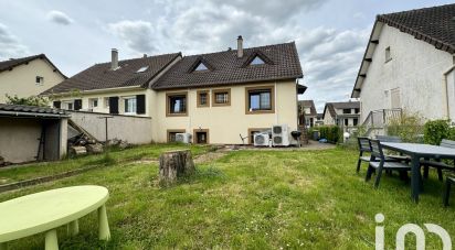 Maison traditionnelle 5 pièces de 130 m² à Saint-Mard (77230)