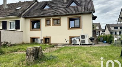 Maison traditionnelle 5 pièces de 130 m² à Saint-Mard (77230)