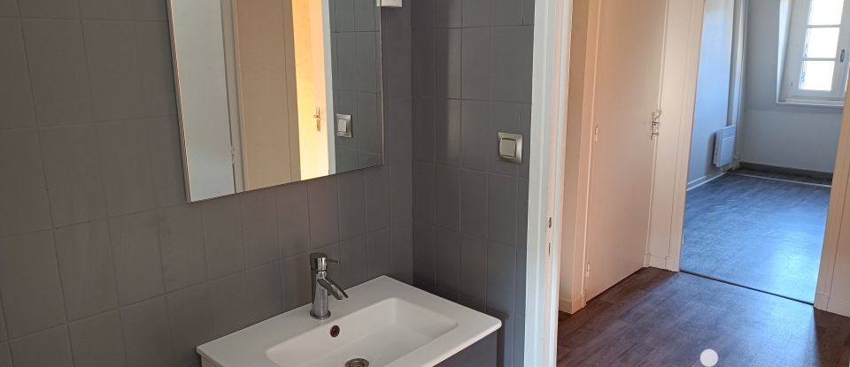 Appartement 2 pièces de 52 m² à Aurillac (15000)