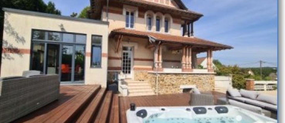 House 7 rooms of 150 m² in Brunoy (91800)