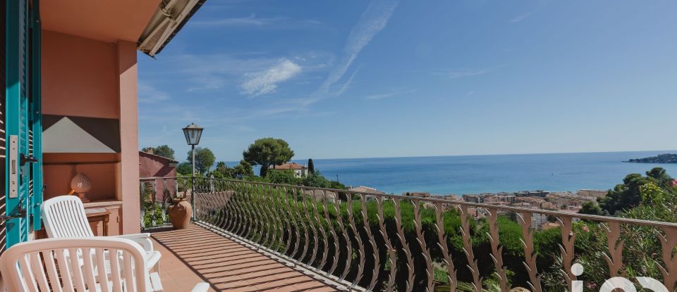 Maison 5 pièces de 133 m² à Menton (06500)