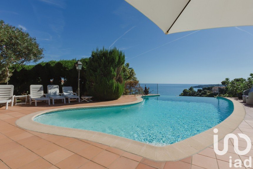 House 5 rooms of 133 m² in Menton (06500)