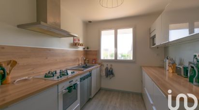 Pavillon 4 pièces de 88 m² à Saint-Aignan-le-Jaillard (45600)