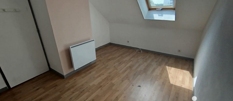 Pavillon 5 pièces de 90 m² à La Ferté-Bernard (72400)