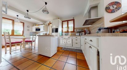 Maison de campagne 5 pièces de 247 m² à Montauban (82000)