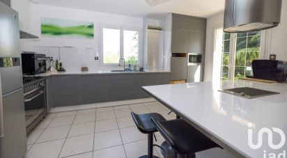 Maison 12 pièces de 344 m² à Plescop (56890)