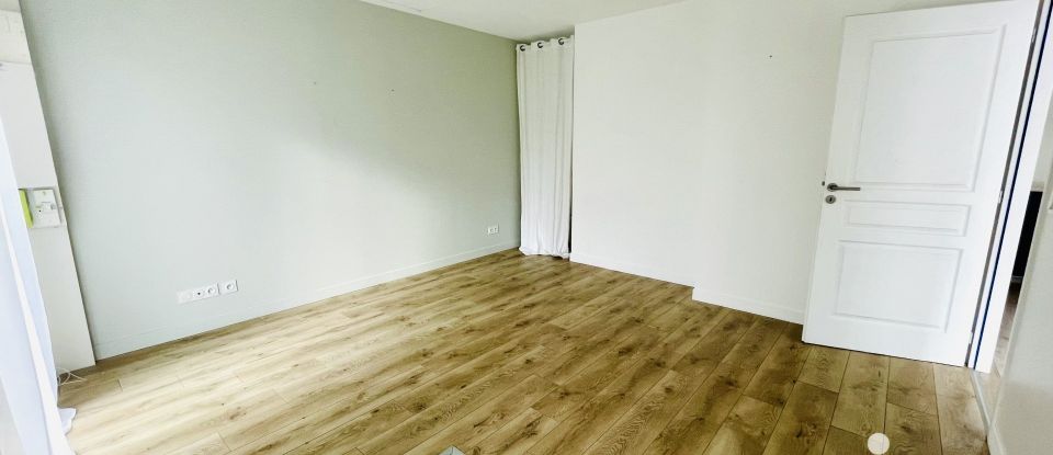 Pavillon 3 pièces de 84 m² à Marby (08260)