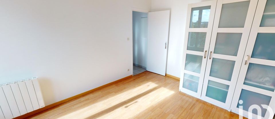 Duplex 4 rooms of 63 m² in Melun (77000)