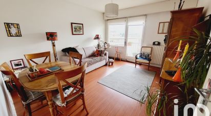 Appartement 2 pièces de 52 m² à Chambéry (73000)