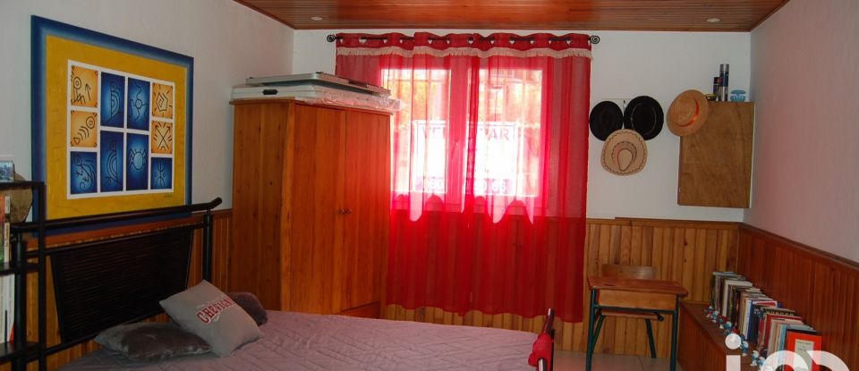 House 4 rooms of 85 m² in Millau (12100)