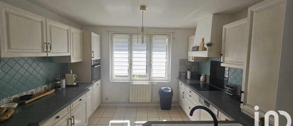 Maison 4 pièces de 120 m² à Friaucourt (80460)