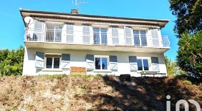 Maison traditionnelle 6 pièces de 130 m² à Marcillac-la-Croze (19500)