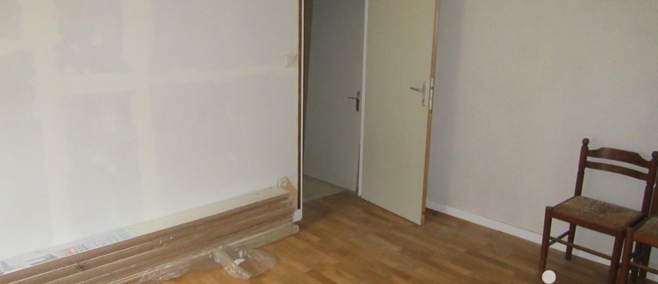 House 3 rooms of 60 m² in Bressuire (79300)