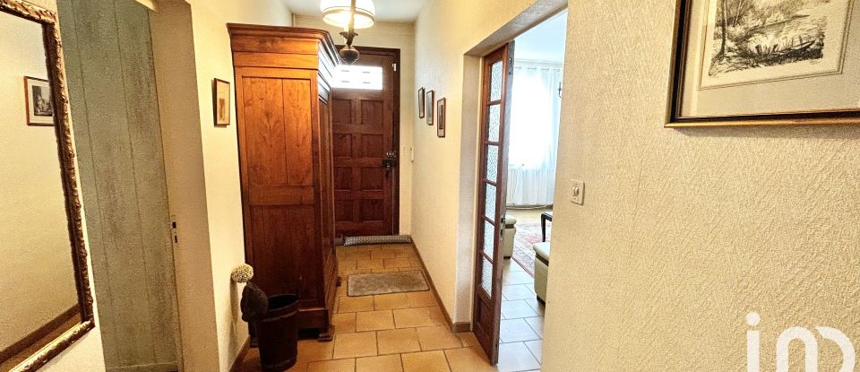 House 4 rooms of 127 m² in Izon (33450)