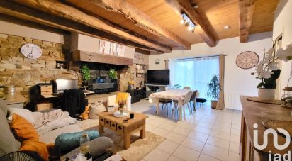 Longere 5 rooms of 105 m² in Saint-Aubin-d'Aubigné (35250)