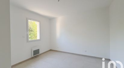 House 4 rooms of 90 m² in Trets (13530)