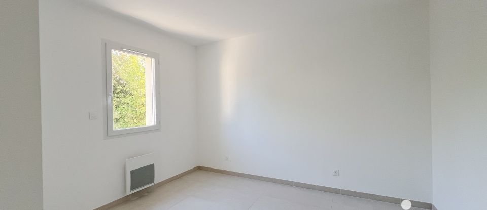 House 4 rooms of 90 m² in Trets (13530)