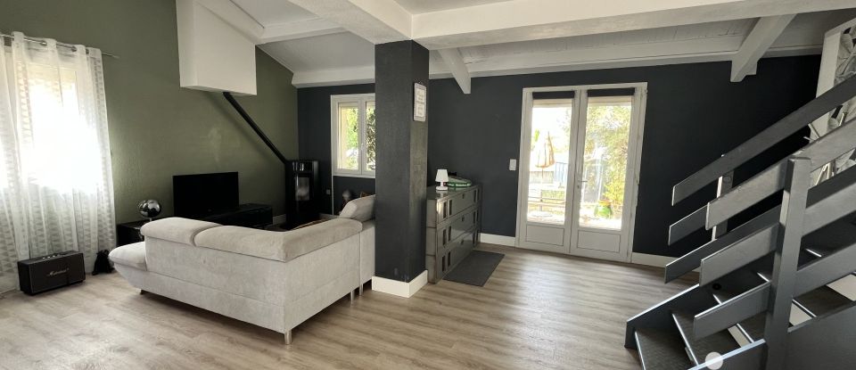 Maison traditionnelle 5 pièces de 123 m² à Étoile-sur-Rhône (26800)