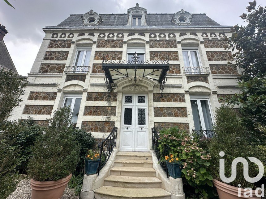 Mansion 10 rooms of 280 m² in Château-Thierry (02400)