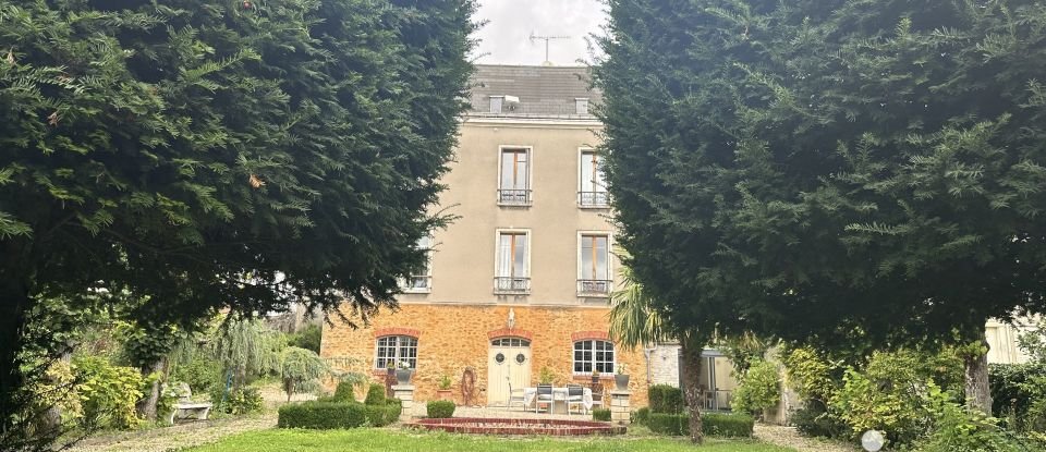 Mansion 10 rooms of 280 m² in Château-Thierry (02400)