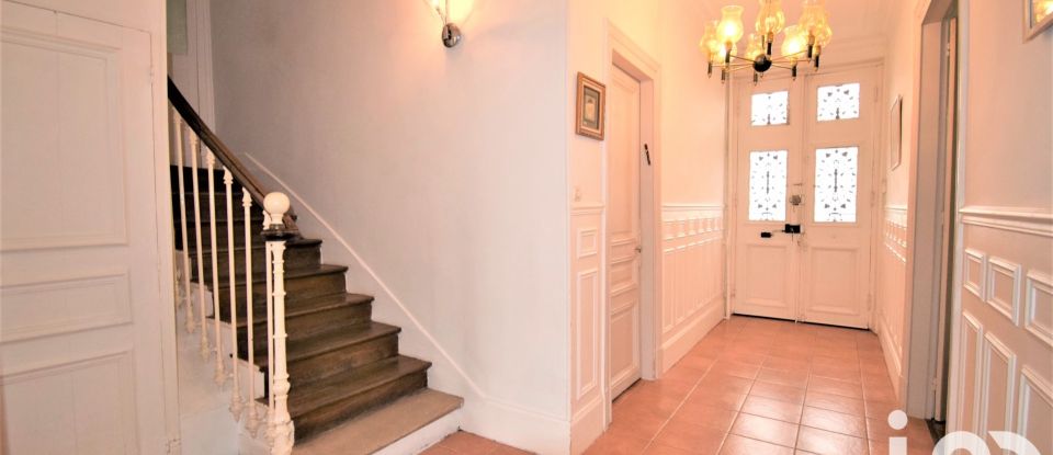 Mansion 10 rooms of 280 m² in Château-Thierry (02400)