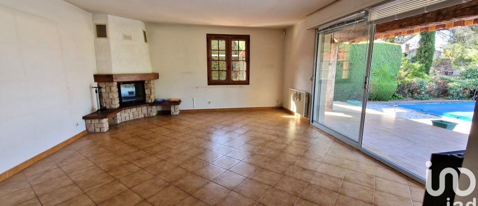 Traditional house 5 rooms of 119 m² in Sanary-sur-Mer (83110)