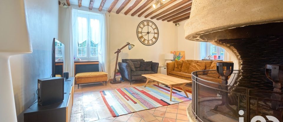 House 7 rooms of 196 m² in Vigny (95450)