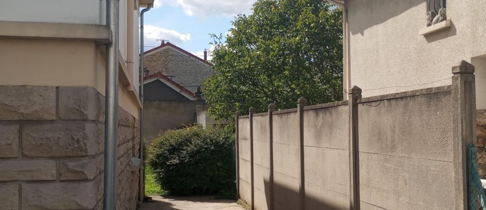 Maison traditionnelle 6 pièces de 135 m² à Chelles (77500)