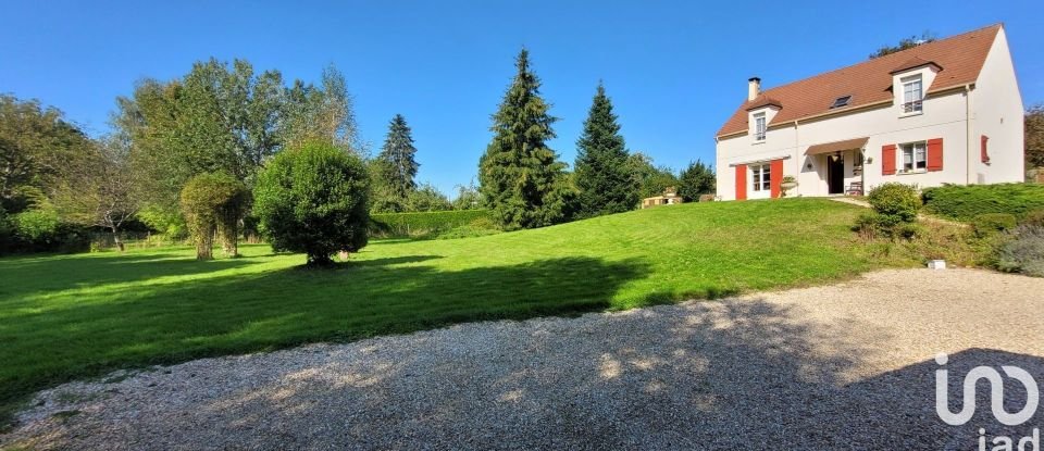 House 6 rooms of 140 m² in Gisors (27140)