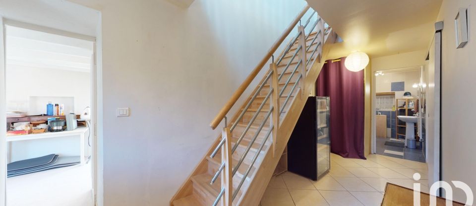 Maison 6 pièces de 160 m² à Escamps (89240)