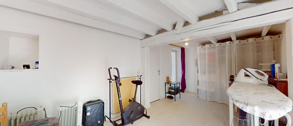 Maison 6 pièces de 160 m² à Escamps (89240)