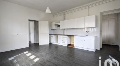 Demeure 5 pièces de 165 m² à Rillieux-la-Pape (69140)