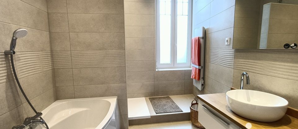 Appartement 4 pièces de 113 m² à Vichy (03200)