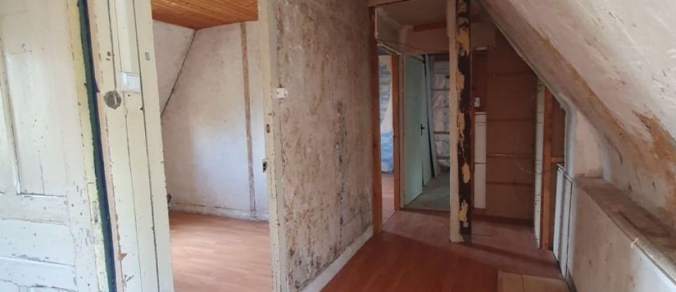 Maison 4 pièces de 136 m² à Aubencheul-au-Bac (59265)