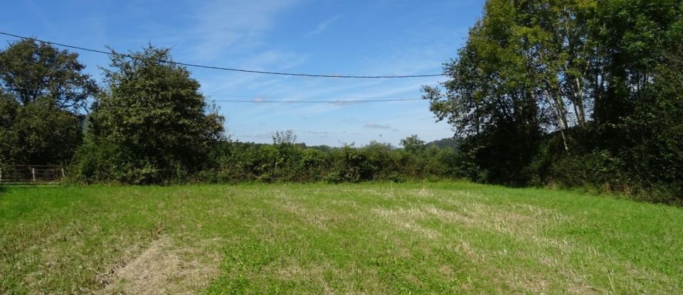 Terrain de 1 710 m² à Laguinge-Restoue (64470)