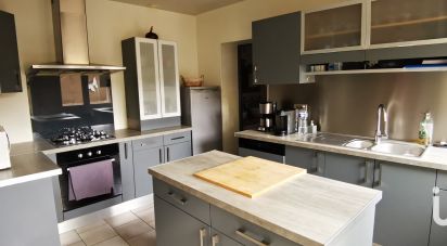 Maison 9 pièces de 155 m² à Maisnil-lès-Ruitz (62620)