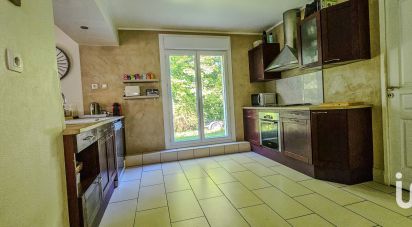 Traditional house 6 rooms of 120 m² in Guermantes (77600)