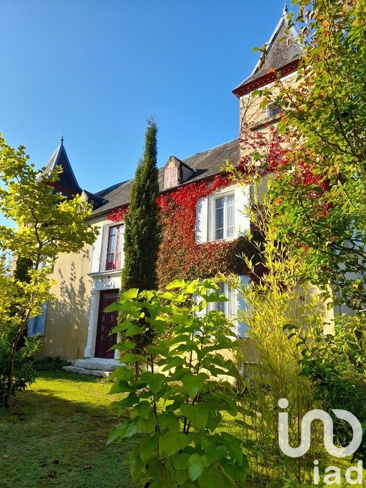 House 5 rooms of 260 m² in Ambérieu-en-Bugey (01500)