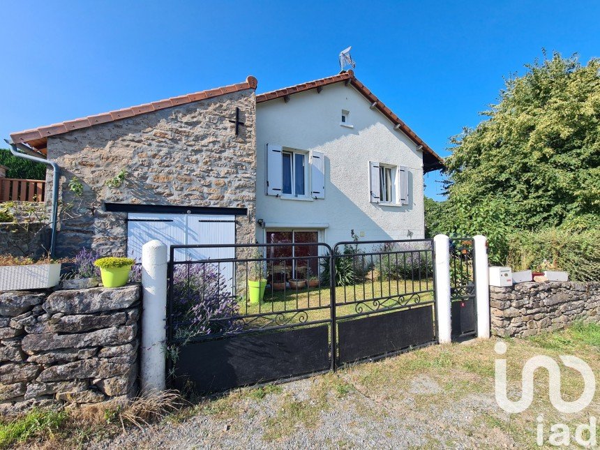 Maison de campagne 4 pièces de 131 m² à Bersac-sur-Rivalier (87370)