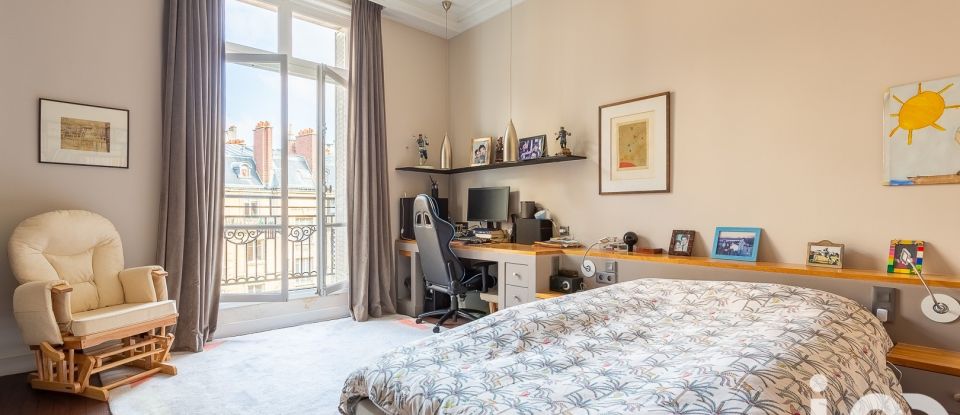 Appartement 7 pièces de 353 m² à Paris (75016)