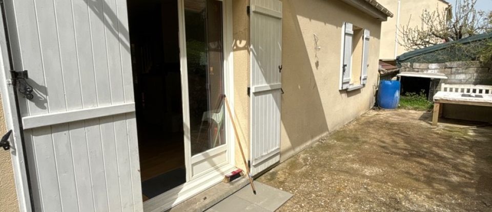 Maison 6 pièces de 100 m² à Souppes-sur-Loing (77460)