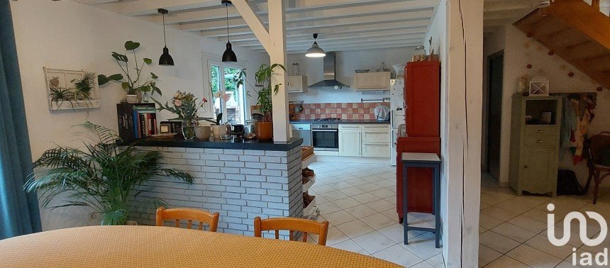 Traditional house 5 rooms of 137 m² in Saint-Gervais-en-Belin (72220)