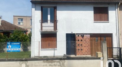 Traditional house 4 rooms of 85 m² in Bétheny (51450)