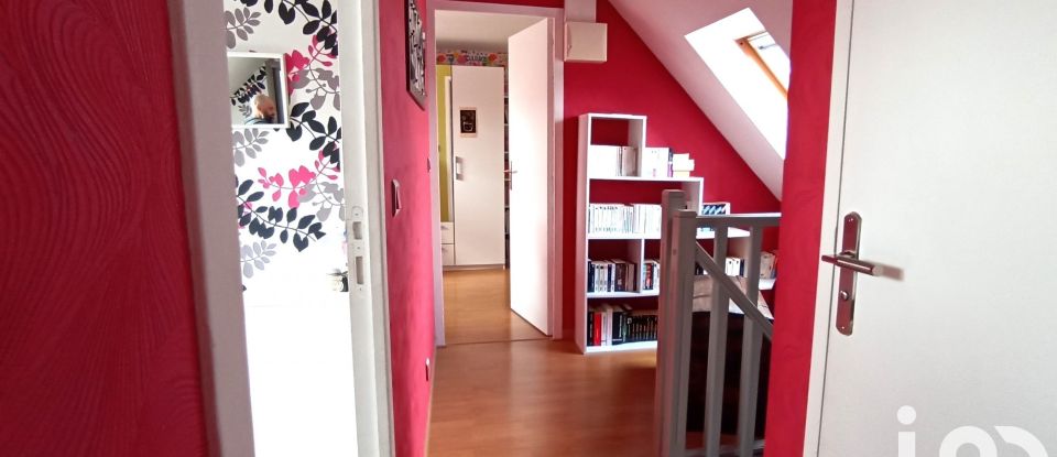 House 7 rooms of 130 m² in Ollainville (91340)