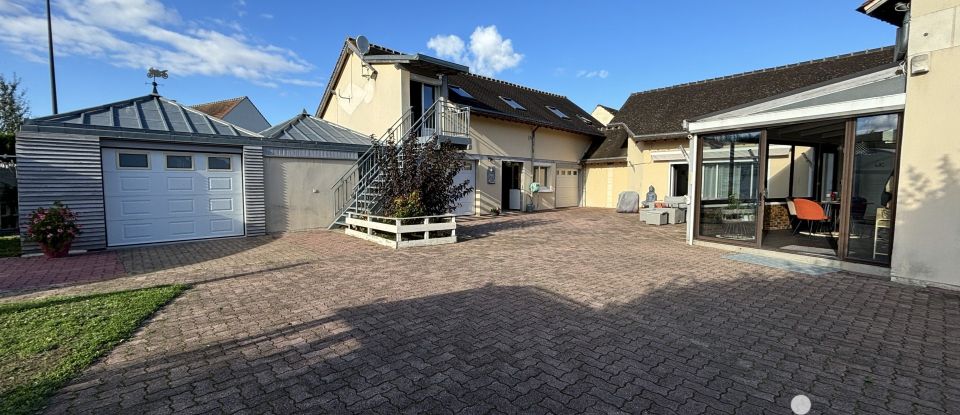 Maison 6 pièces de 236 m² à Lacroix-Saint-Ouen (60610)