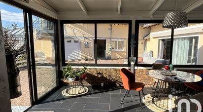 House 6 rooms of 236 m² in Lacroix-Saint-Ouen (60610)