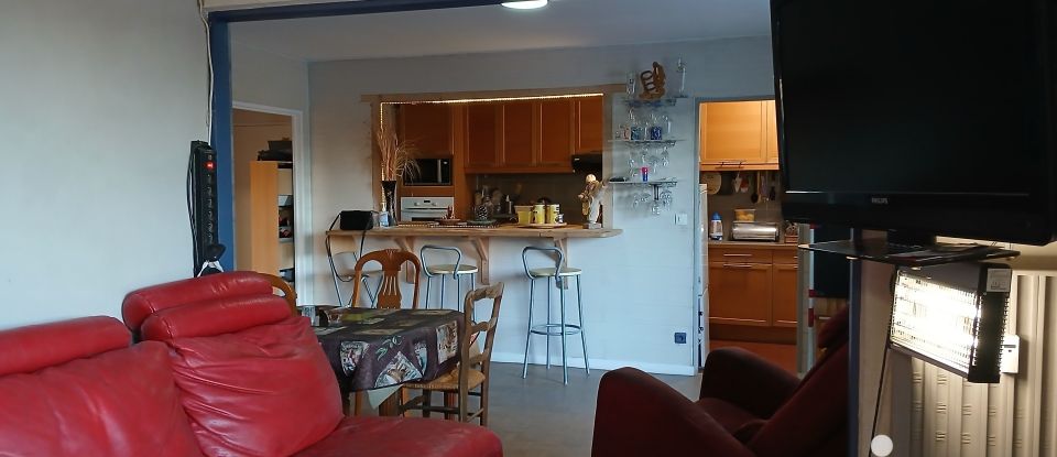 Apartment 4 rooms of 98 m² in Dijon (21000)