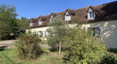 Country house 12 rooms of 301 m² in Coulans-sur-Gée (72550)