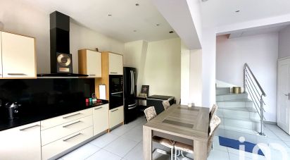 Maison 8 pièces de 210 m² à Rueil-Malmaison (92500)